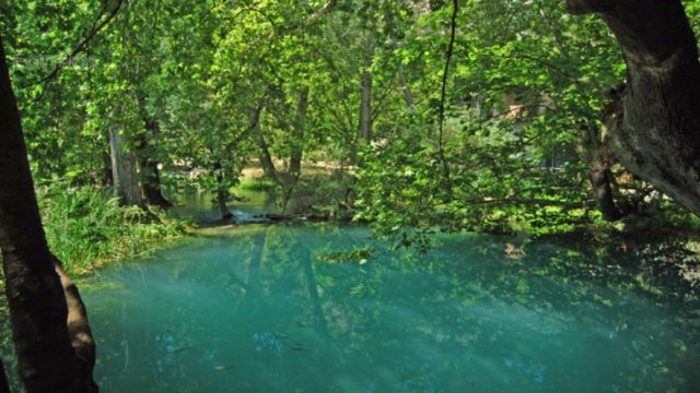 Πηγές Λάδωνα: Ο επίγειος παράδεισος στην ορεινή Αχαΐα που μοιάζει με σκηνικό από παραμύθι!