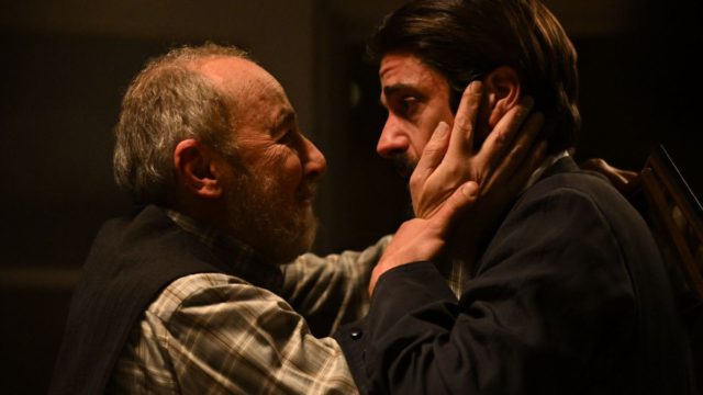 Άγιος Έρωτας (2/4): Ο πατέρας του Νικόλαου σε κίνδυνο – Αποκαλύπτει την αλήθεια