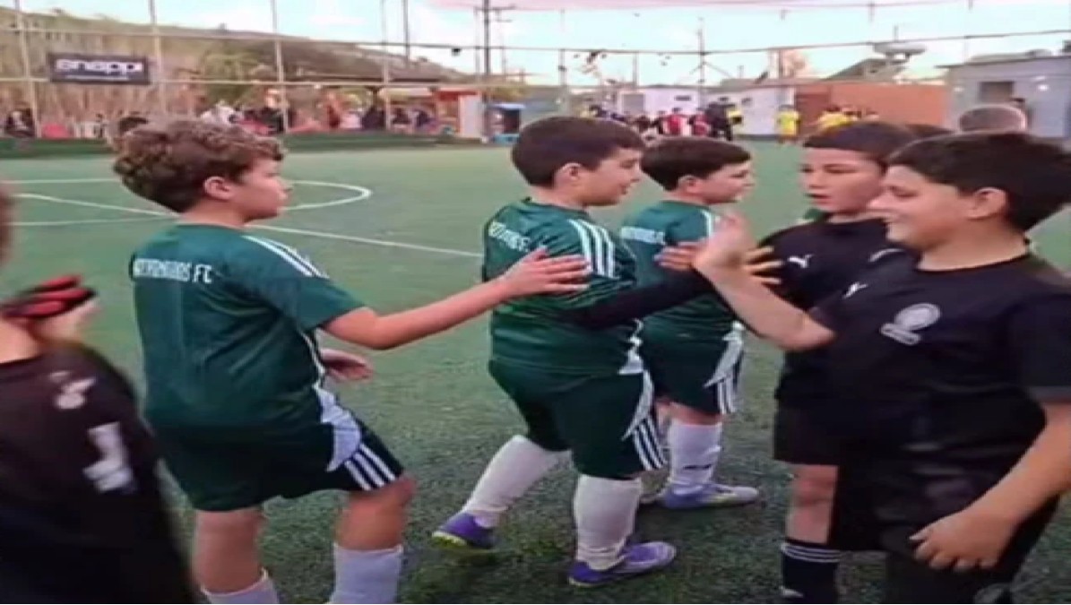 Συγκίνηση στα Χανιά: Μικρός ποδοσφαιριστής αποθέωσε αντίπαλο – «Είσαι σφαίρα»