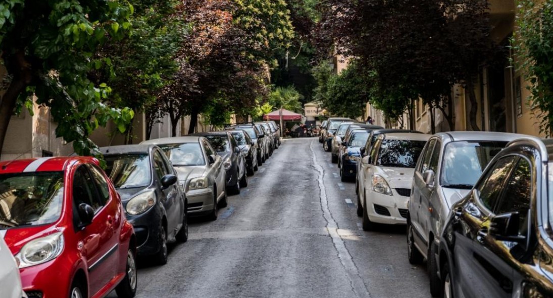 Η πολύ δύσκολη συνθήκη ανεύρεσης πάρκινγκ στην Αθήνα
