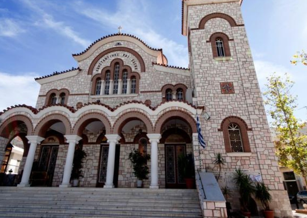 Ο ιερός ναός στα Άνω Λιόσια αφιερωμένος στους δύο Αγίους.