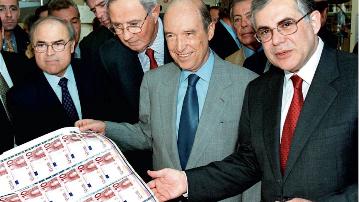 Οι ευρωβουλευτές του ΠΑΣΟΚ, της Νέας Δημοκρατίας και του Συνασπισμού υπερψήφισαν την έκθεση