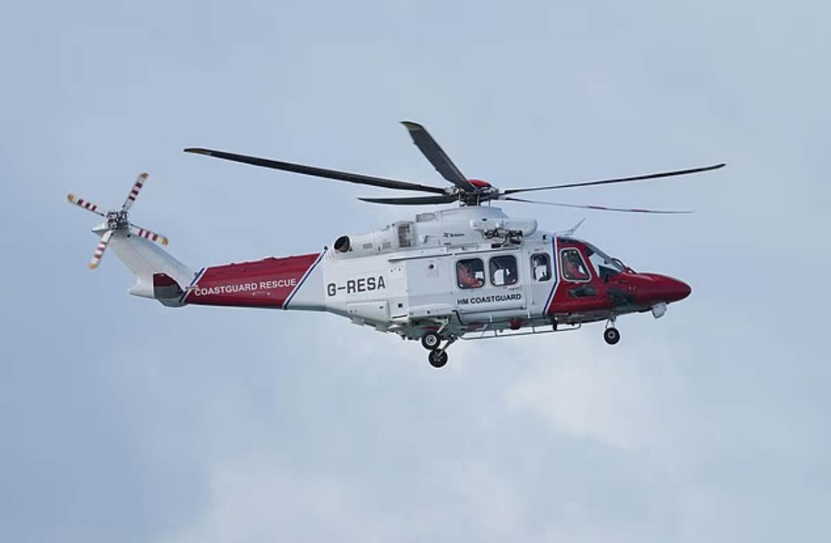 Η HM Coastguard κινητοποίησε ελικόπτερο έρευνας