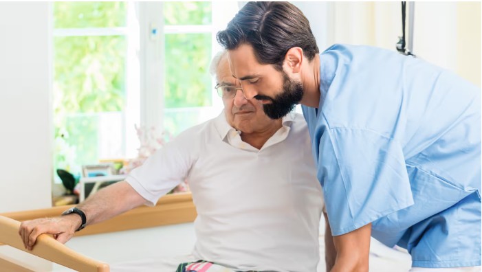 Απαραίτητα τα επαγγέλματα φροντίδας