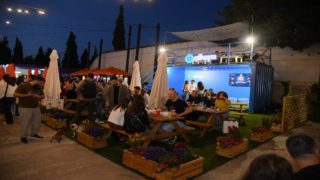 Eat, Post, Repeat: Αυτή η αυλή κλέβει τις εντυπώσεις και τα βλέμματα στο φετινό Athens Street Food Festival