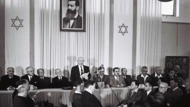 Σαν σήμερα, 14 Μαΐου 1948: Η ανακήρυξη της ανεξαρτησίας του Ισραήλ και η αρχή μιας νέας εποχής στη Μέση Ανατολή