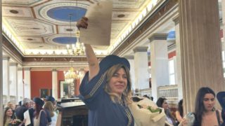 «Μπαμπά, πήρα πτυχίο!»: Η Δήμητρα Παπαδοπούλου αποφοίτησε από την Αγγλική Φιλολογία και συγκινεί με την ανάρτησή της!