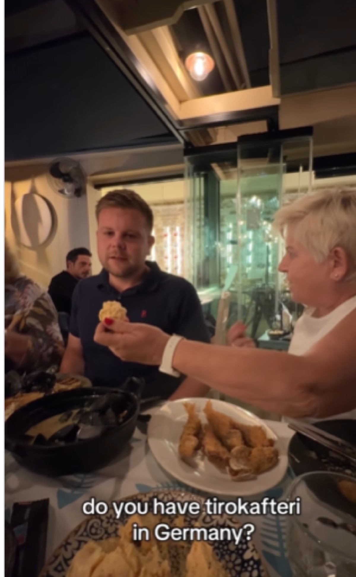 Ελληνίδα θεία με Γερμανό γαμπρό