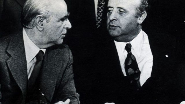 Σαν σήμερα 1975: Η συνάντηση Καραμανλή – Ντεμιρέλ και η χαμένη ευκαιρία κοινής προσφυγής στη Χάγη