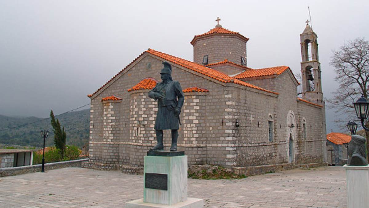 Άγαλμα του Θεόδωρου Κολοκοτρώνη