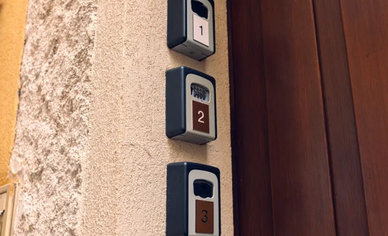 Η Airbnb διαθέτει ακόμη πρόγραμμα προστασίας για οικοδεσπότες
