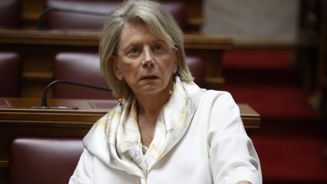 Η Ακρίτα μετά τις απειλές για Γιωτόπουλο: «Δεν θα γίνω αρεστή σε κανένα κερατά… έτσι με έκαναν οι γονείς μου»