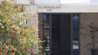 Ηλιούπολη: Η μάχη με την κατάθλιψη και το άγχος των εξετάσεων ώθησαν τις 17χρονες στο κενό – Το κρυμμένο ημερολόγιο που «έδειξε» την τραγωδία