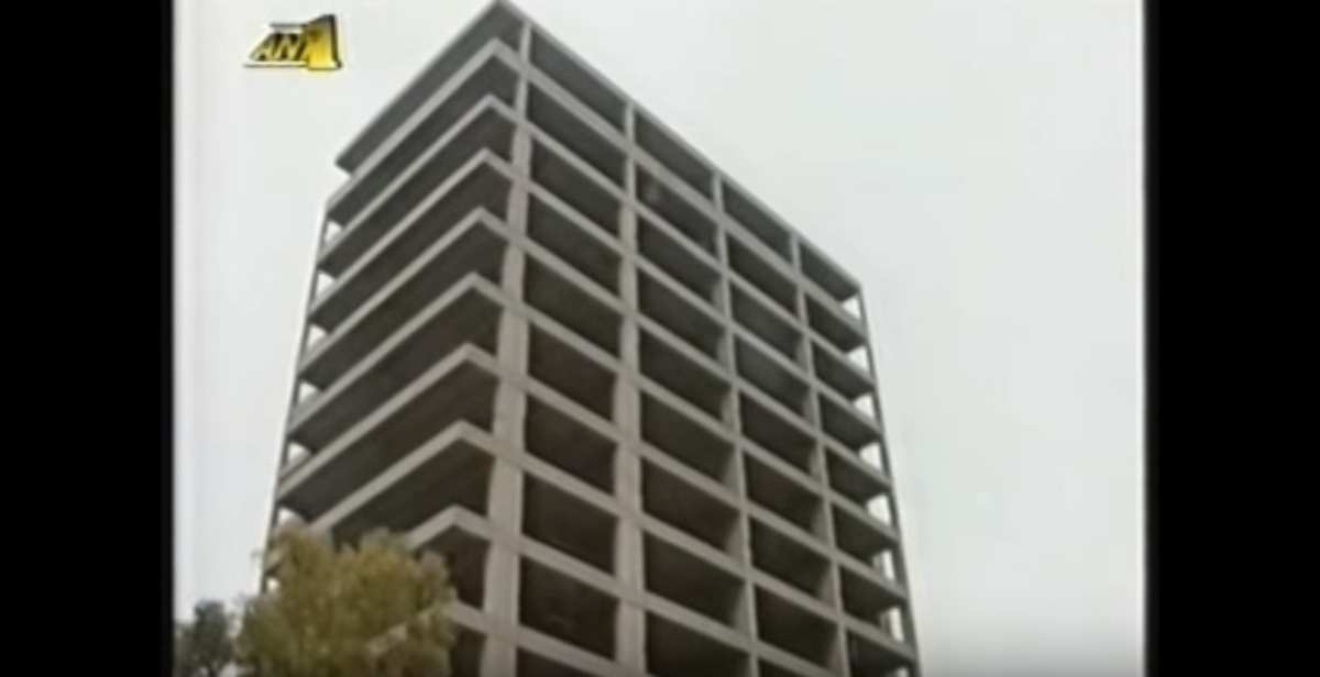 Ένα κτίριο που έμεινε στο ημίφως για 30 χρόνια