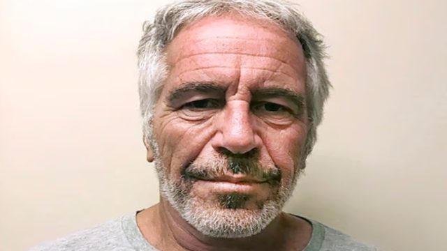 Epstein υπόθεση: Νέες αποκαλύψεις και αστυνομικές έρευνες στο Ηνωμένο Βασίλειο