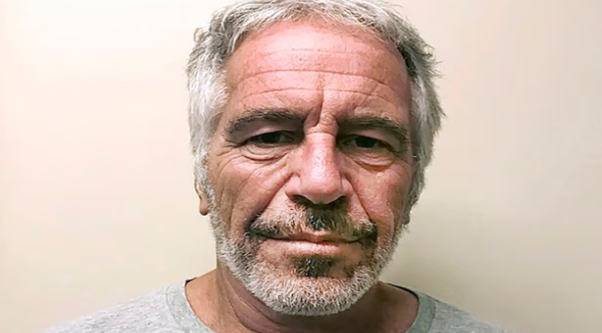 Epstein υπόθεση: Νέες αποκαλύψεις και αστυνομικές έρευνες στο Ηνωμένο Βασίλειο