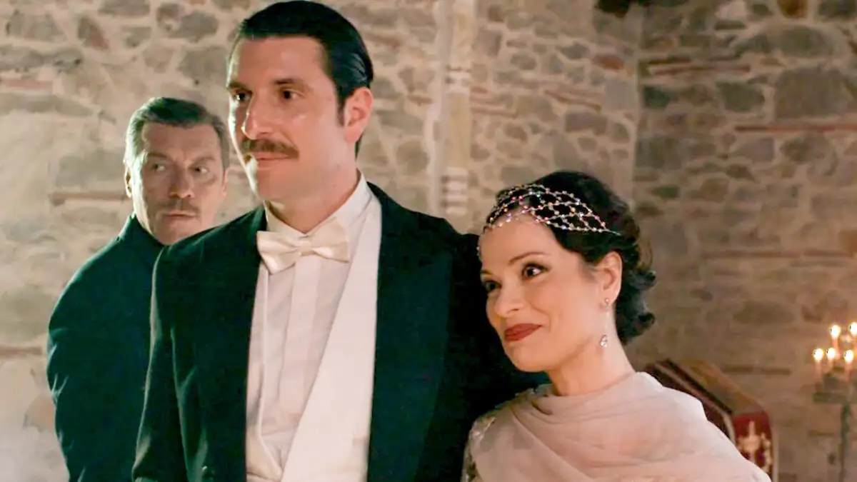 Grand Hotel: Συμφιλίωση-έκπληξη Ρήγα και Κυβέλης – Η κουμπαριά που αλλάζει τα πάντα με τον Χατζημήτρο