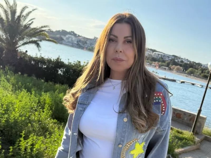 Συγκλονίζει η Άντζελα Δημητρίου για το παιδί που έδωσε για υιοθεσία