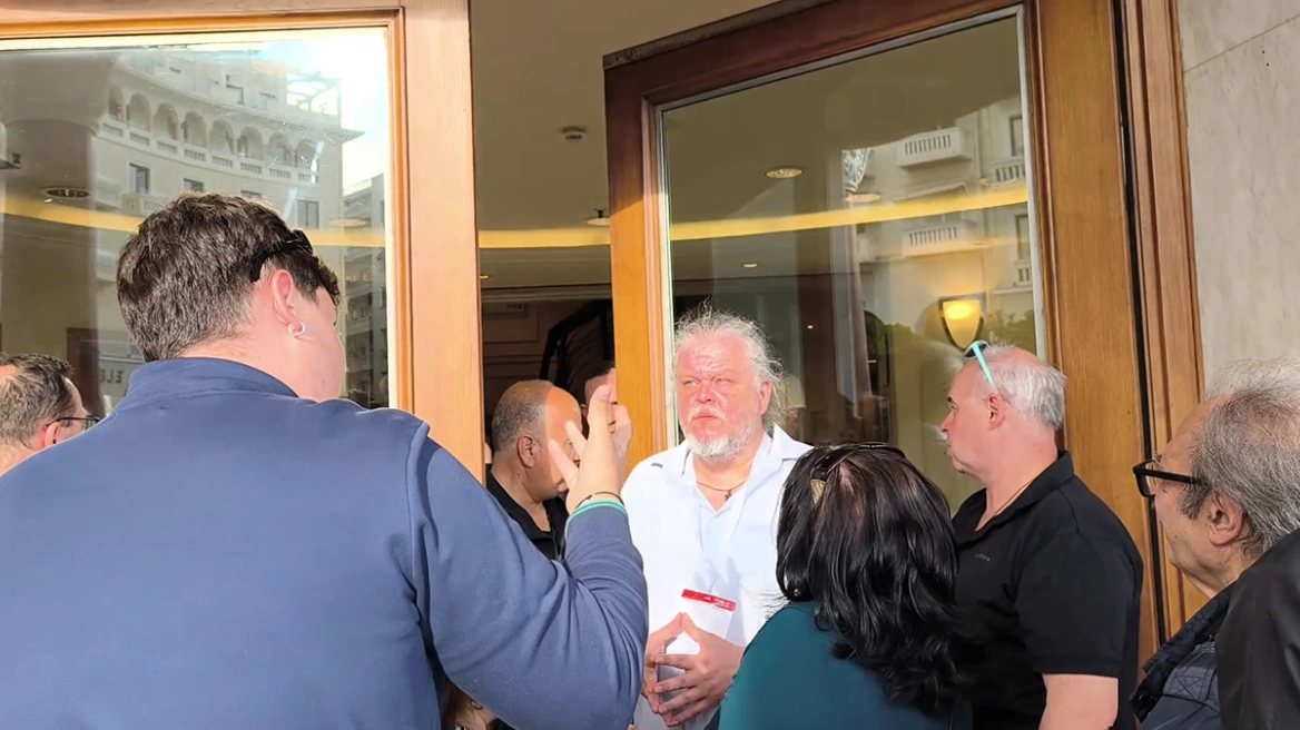 Καρυστιανού: Εκατοντάδες πολίτες κατέκλυσαν τον κινηματογράφο Ολύμπιον στη Θεσσαλονίκη για την επίσημη παρουσίαση του νέου κόμματος.