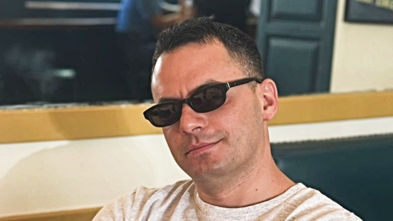 Πιο ευτυχισμένος από ποτέ ο Κουτσουμπής: Ξετρελαμένος με την μικρή Ξένια! Η τρυφερή φωτογραφία από το Costa Navarino