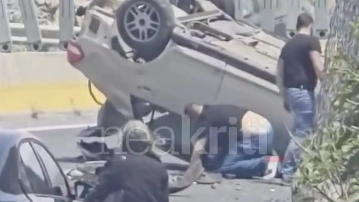 Σοβαρό τροχαίο στην Κρήτη: Η στιγμή που πολίτες τρέχουν να βοηθήσουν – Βίντεο που συγκλονίζει