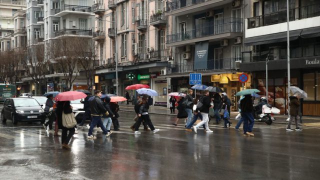 Καιρός σήμερα 15/5: Παρατεταμένη αστάθεια με βροχές και τοπικές καταιγίδες – Η πρόγνωση Ρήγου και Ζιακοπούλου