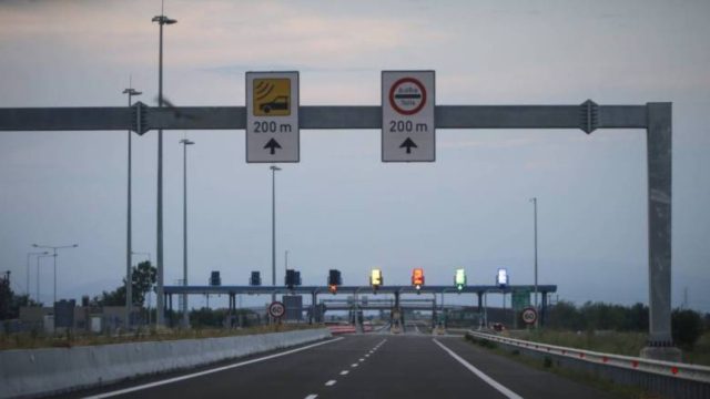 Τι συμβαίνει στην Αθηνών-Λαμίας: Ποιος και γιατί «ξήλωσε» τις κάμερες-ραντάρ της Εθνικής Οδού;