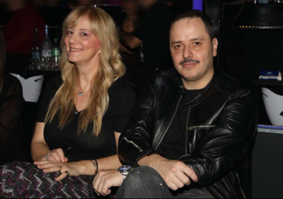 Αλέξανδρος Τσουβέλας: Η ξεκαρδιστική ιστορία από το πρώτο ραντεβού με τη σύζυγό του