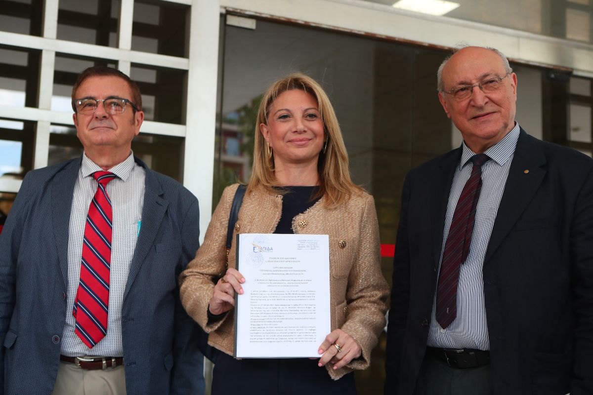 Η Καρυστιανού κατέθεσε το νέο κόμμα στον Άρειο Πάγο