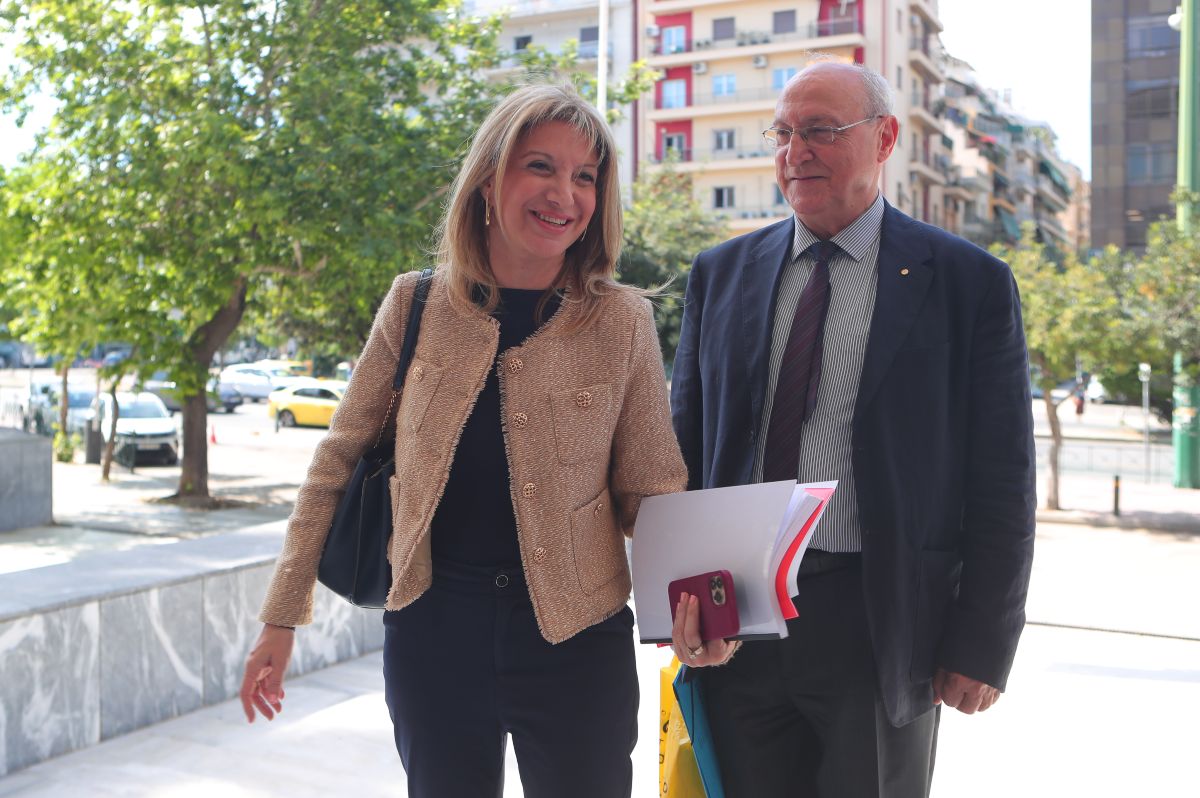 Η Καρυστιανού παρουσίασε το νέο πολιτικό εγχείρημα