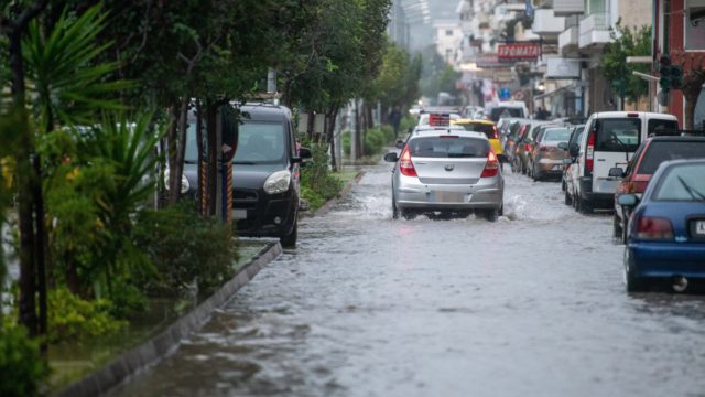 Ο Θοδωρής Κολυδάς προειδοποιεί: Έρχεται διήμερο έντονης αστάθειας με μπόρες και καταιγίδες