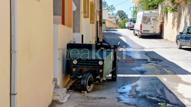 Τραγωδία στις Βούτες: «Ήταν στριμωγμένος στον τοίχο, είχε κολλήσει» – Συγκλονίζει ο αδελφός του 78χρονου