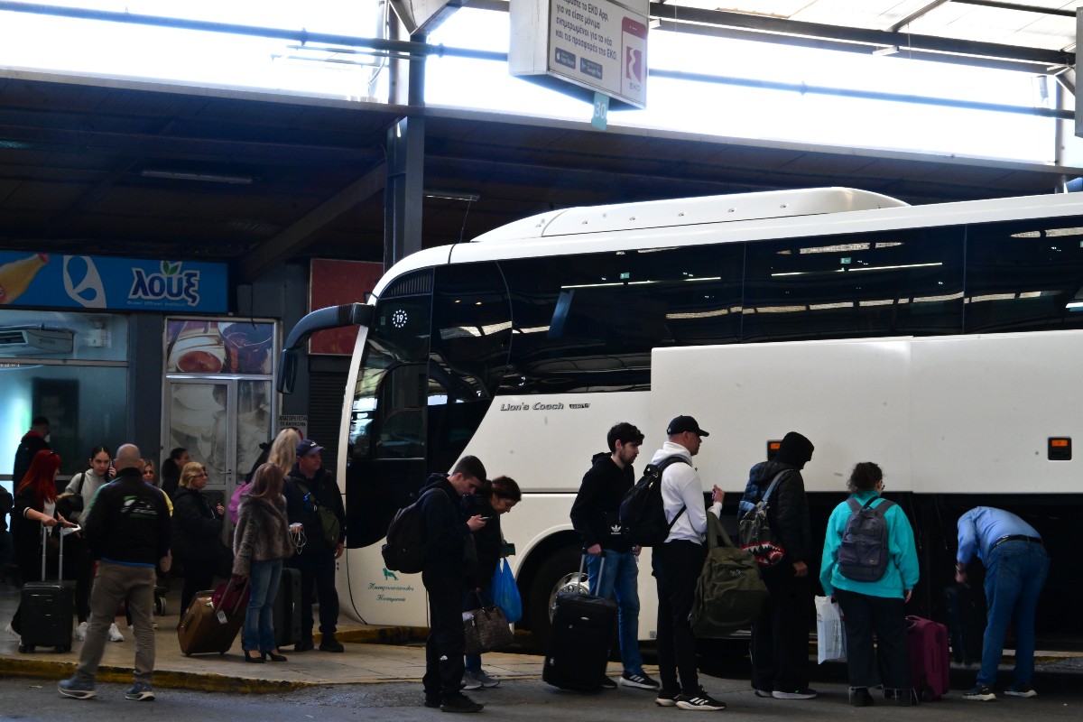 47χρονος πέθανε μέσα στο λεωφορείο χωρίς να το αντιληφθεί κανείς