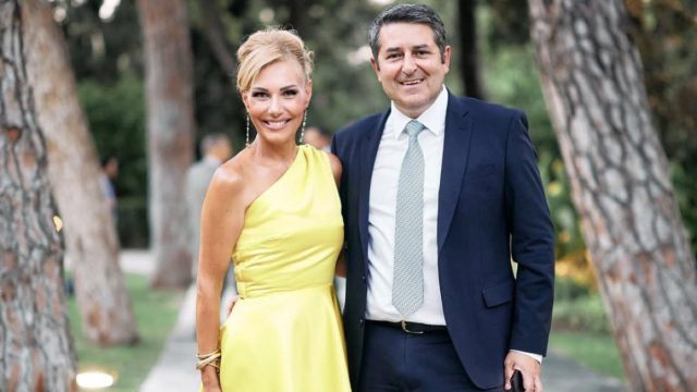 Τίνα Μεσσαροπούλου: Η αθέατη πλευρά μιας τιτάνιας μάχης 26 ημερών δίπλα στον Γιώργο Μυλωνάκη