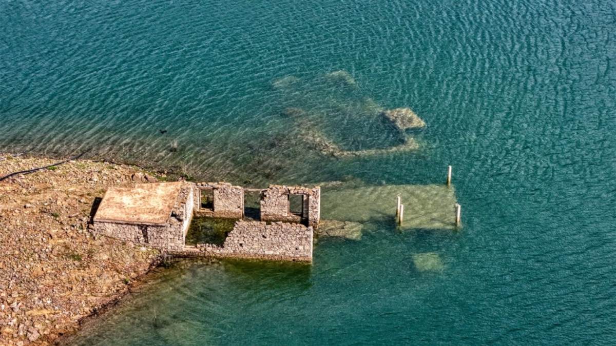 Μόρνος: Το νερό επέστρεψε και «έκρυψε» ξανά το Κάλλιο – Ανάσα για την Αττική, αλλά ο κίνδυνος μένει
