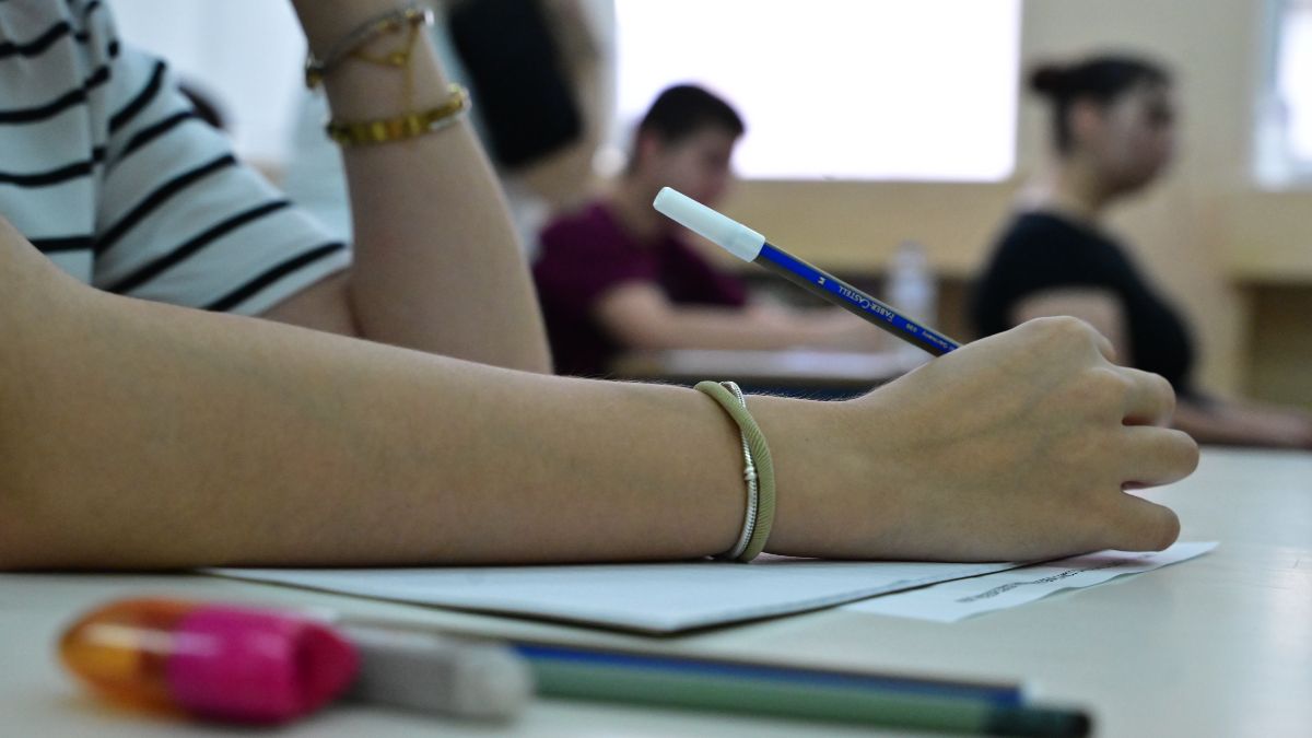 Πανελλήνιες 2026: Αυτά είναι τα θέματα στη Νεοελληνική Γλώσσα