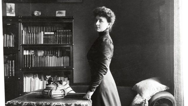 Σαν σήμερα, 2 Μαΐου 1941: Το τραγικό τέλος της Πηνελόπης Δέλτα – Η ζωή της σπουδαίας λογοτέχνιδας και ο θρυλικός έρωτας με τον Ίωνα Δραγούμη
