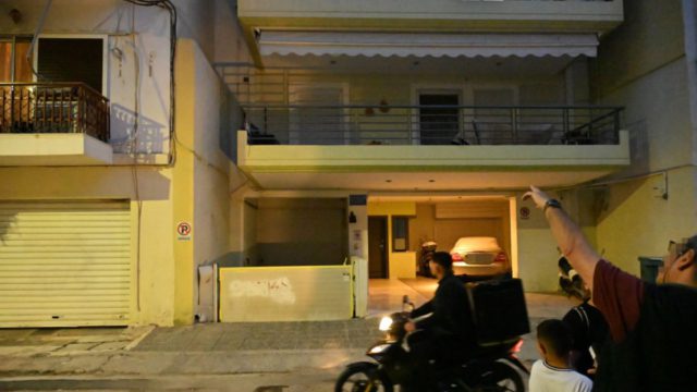 Πτώση 24χρονης από μπαλκόνι στον Πειραιά: Η κατάθεση του 50χρονου συντρόφου και τα νέα δεδομένα