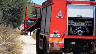 Θρίλερ στον Δομοκό: Σορός άνδρα εντοπίστηκε μέσα σε φλεγόμενο όχημα