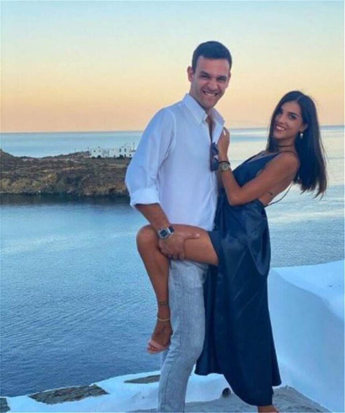 Η Άννα Μαρία Βέλλη και ο Άκης Σβολάκης πρόκειται να παντρευτούν την Κυριακή 10 Μαΐου