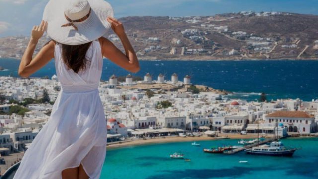 Τουρισμός για Όλους: Σήμερα οι αιτήσεις για ΑΦΜ που λήγουν σε 9 και 0 – Έως 600 ευρώ το voucher