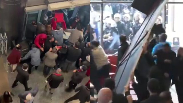 Πολεμικά σκηνικά στην Τουρκία: Το απόλυτο χάος στα κεντρικά της αντιπολίτευσης στην Άγκυρα – Βίντεο από το «ντου» της αστυνομίας