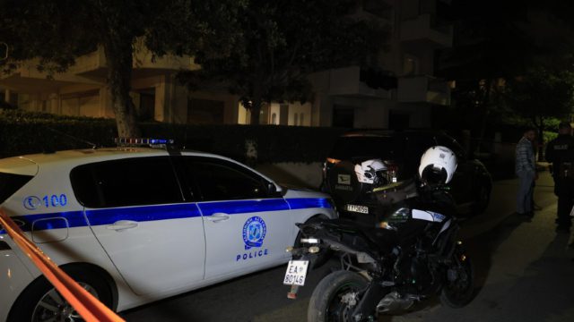 Πώς έγινε η οικογενειακή τραγωδία στον Χολαργό: «Άκουσα μπαμ, μετά ένα “βοήθεια”» – Πυροβόλησε τη σύζυγό του και αυτοκτόνησε