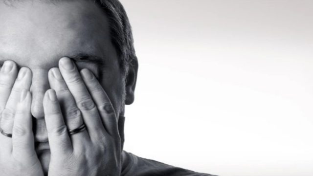 Γιατί η σκέψη του θανάτου μπορεί να μας κάνει πιο ευτυχισμένους – Τι δείχνουν οι έρευνες
