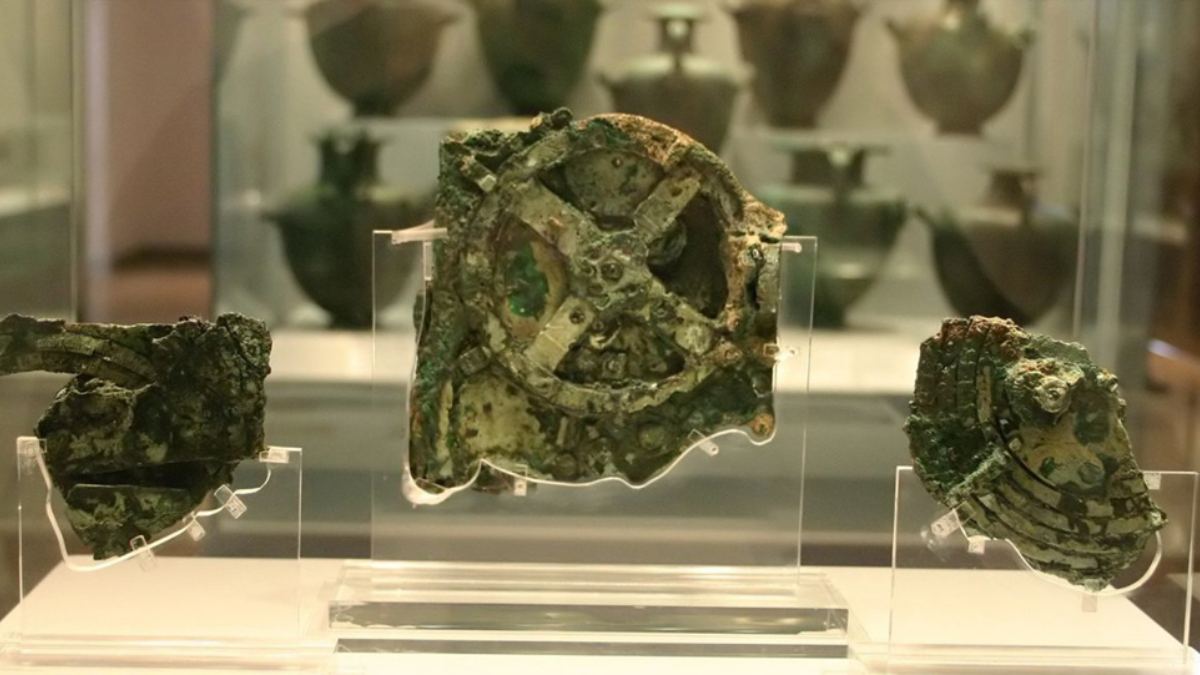 Σαν σήμερα, 17 Μαΐου 1902: Ανακαλύπτεται ο Μηχανισμός των Αντικυθήρων, ο πρώτος υπολογιστής της ιστορίας