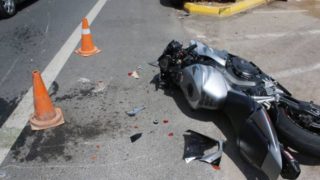 Μαύρη Δευτέρα στη Λέσβο: Ξεκίνησαν για βόλτα και «έσβησαν» πάνω σε μια κολόνα δύο φίλοι 16 και 18 χρόνων – Το σοκαριστικό δυστύχημα