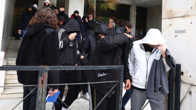 «Η Σούβλα του Άρχοντα»: Το ψητοπωλείο που δεν πούλησε ποτέ σουβλάκι αλλά είχε 323 εργαζόμενους δηλωμένους στον ΕΦΚΑ