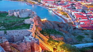 Σε ποιο ελληνικό νησί μπορείς να κάνεις διακοπές μόλις με 300 ευρώ;