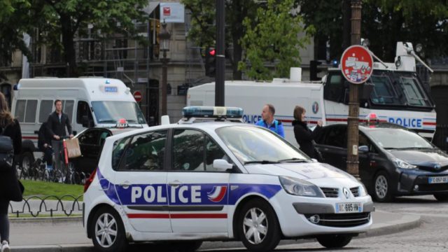 «Ήταν γεμάτος ψύλλους και φαινόταν σαν να μην είχε φάει για μήνες» – Σοκάρει η υπόθεση 9χρονου στη Γαλλία
