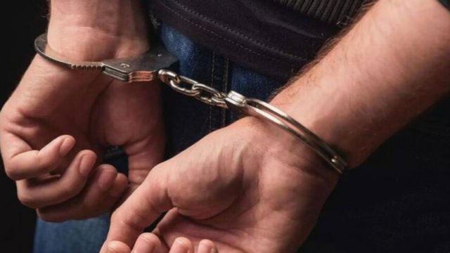 Ραγδαίες εξελίξεις στην υπόθεση της 3χρονης στην Κρήτη: Συνελήφθη ο πατέρας – Στον εισαγγελέα οι γονείς για απόπειρα ανθρωποκτονίας